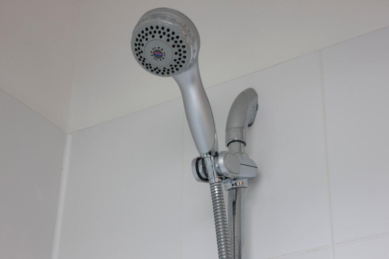 Premium 2Nd Floor 2 Bed Apt Sleeps 4 Adults In Oban Town 外观 照片