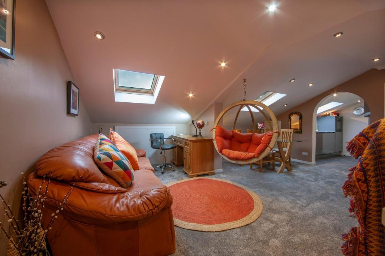 Premium 2Nd Floor 2 Bed Apt Sleeps 4 Adults In Oban Town 外观 照片